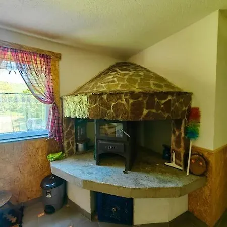 Kuca Za Odmor Buget Dağ evi Cazin